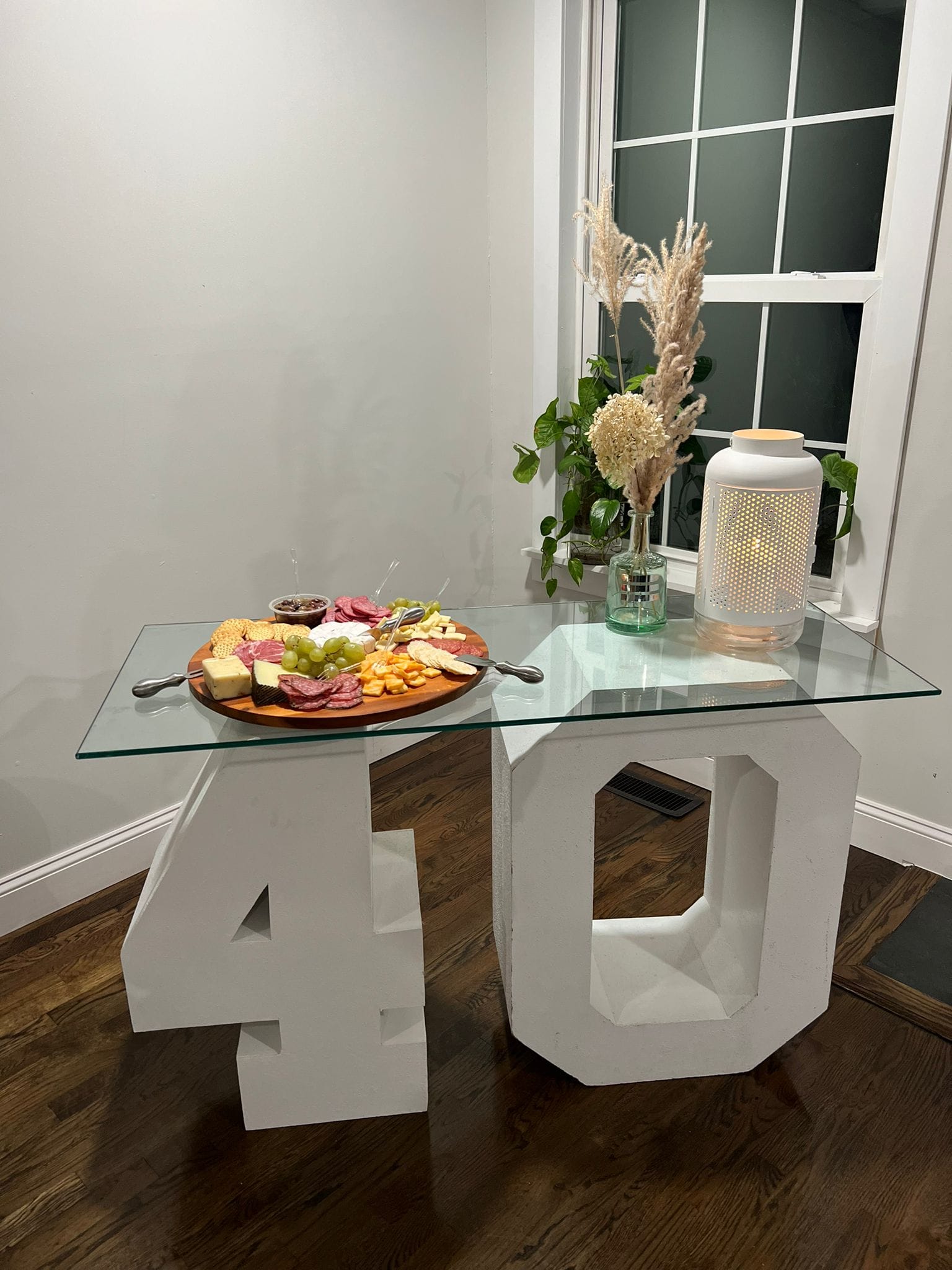 40 Table